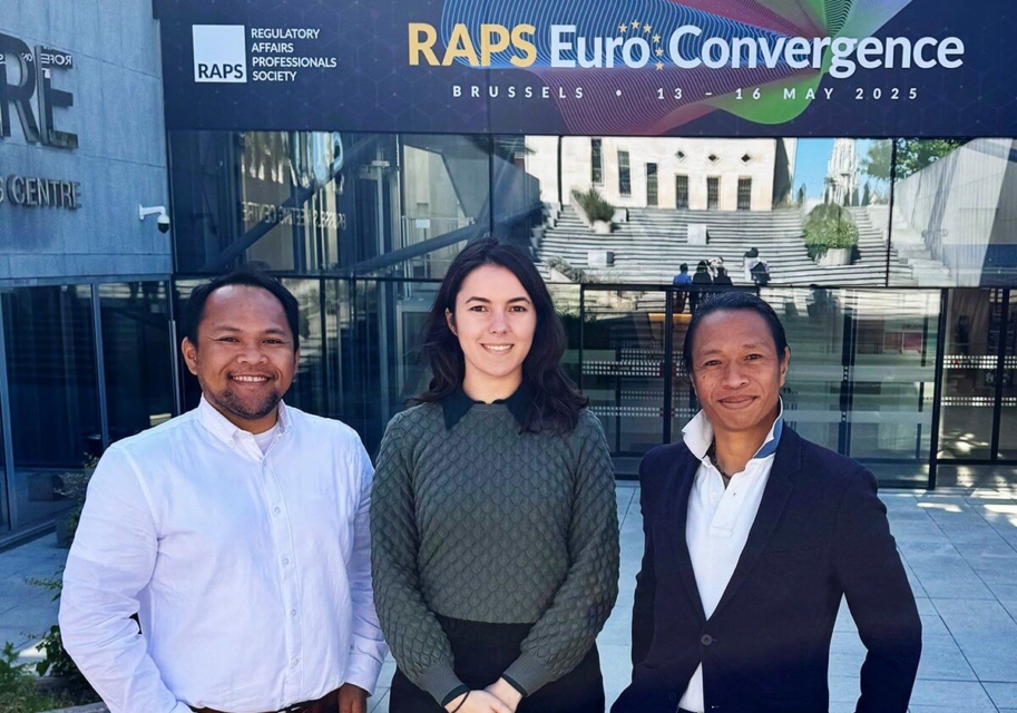 HealthAI colleagues at RAPS EuroConvergence 2025 in Brussels