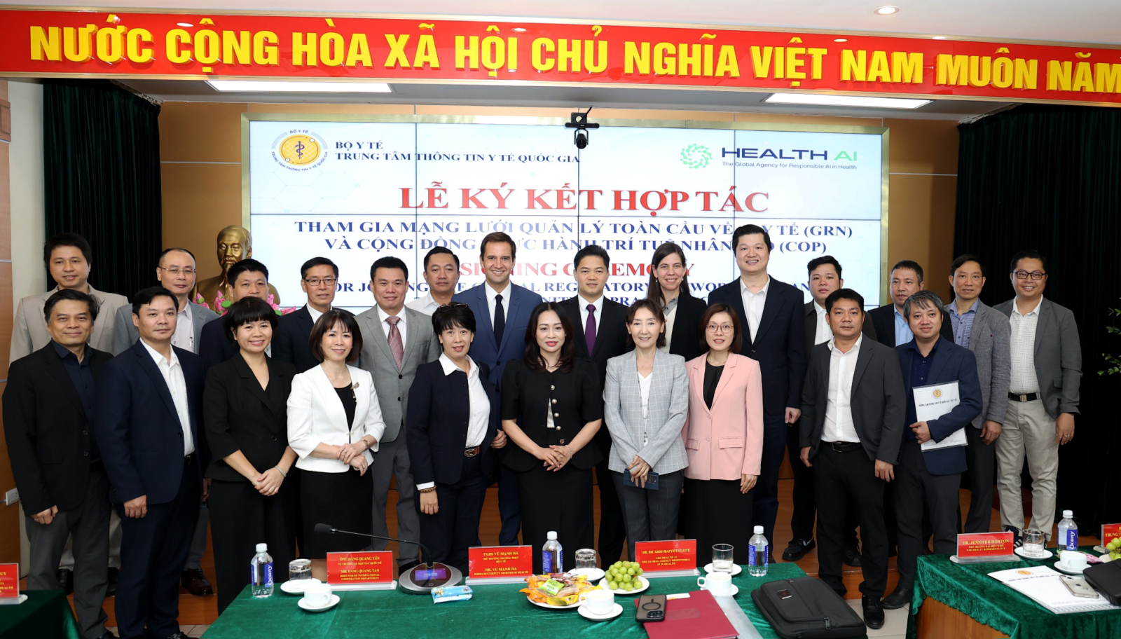 A group picture of the attendees at the signing ceremony with Vietnam