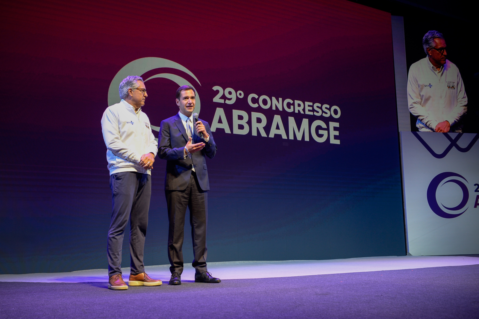 Brazil Health Minister Dr. Alexandre Padilha, and HealthAI CEO, Dr. Ricardo Baptista Leite at the 29th Congresso Abramge in Sao Paulo