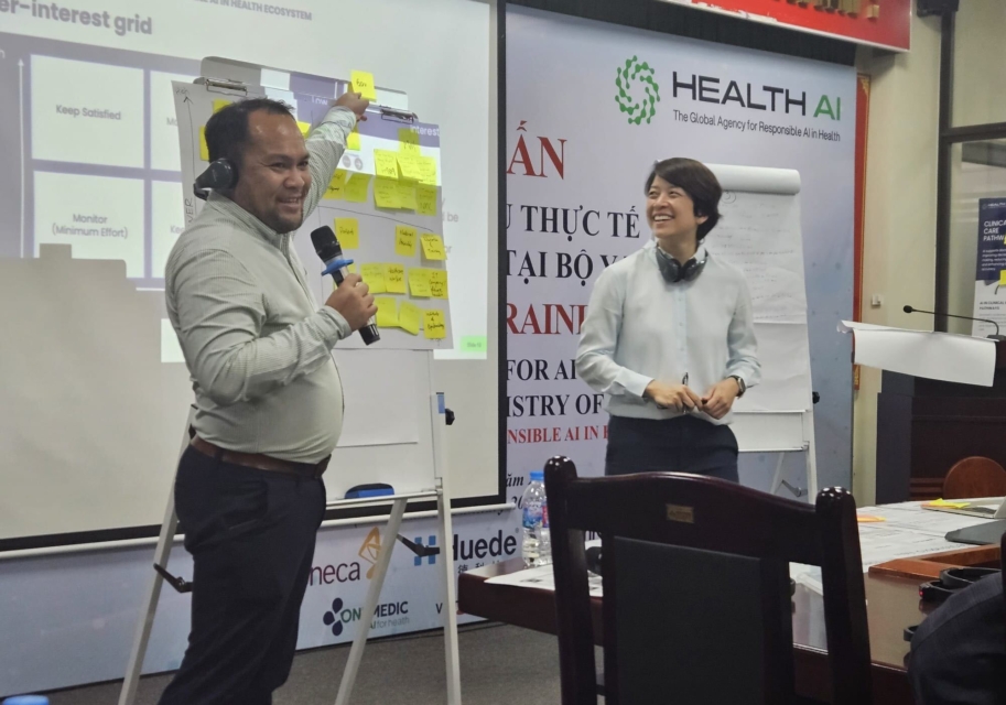 Jhon Magkilat & Yi-Roe Tan in Vietnam during Discovery Workshop